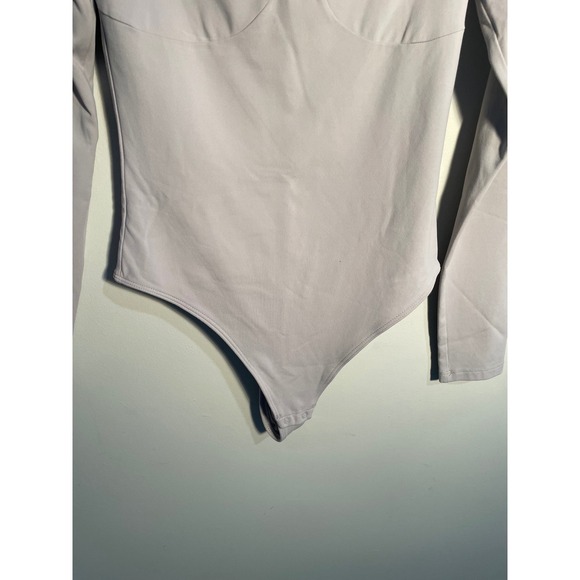 Aritzia Babaton Contour Lange Bodysuit in Opal Grey Sweetheart Neckline Neutral - Picture 3 of 10
